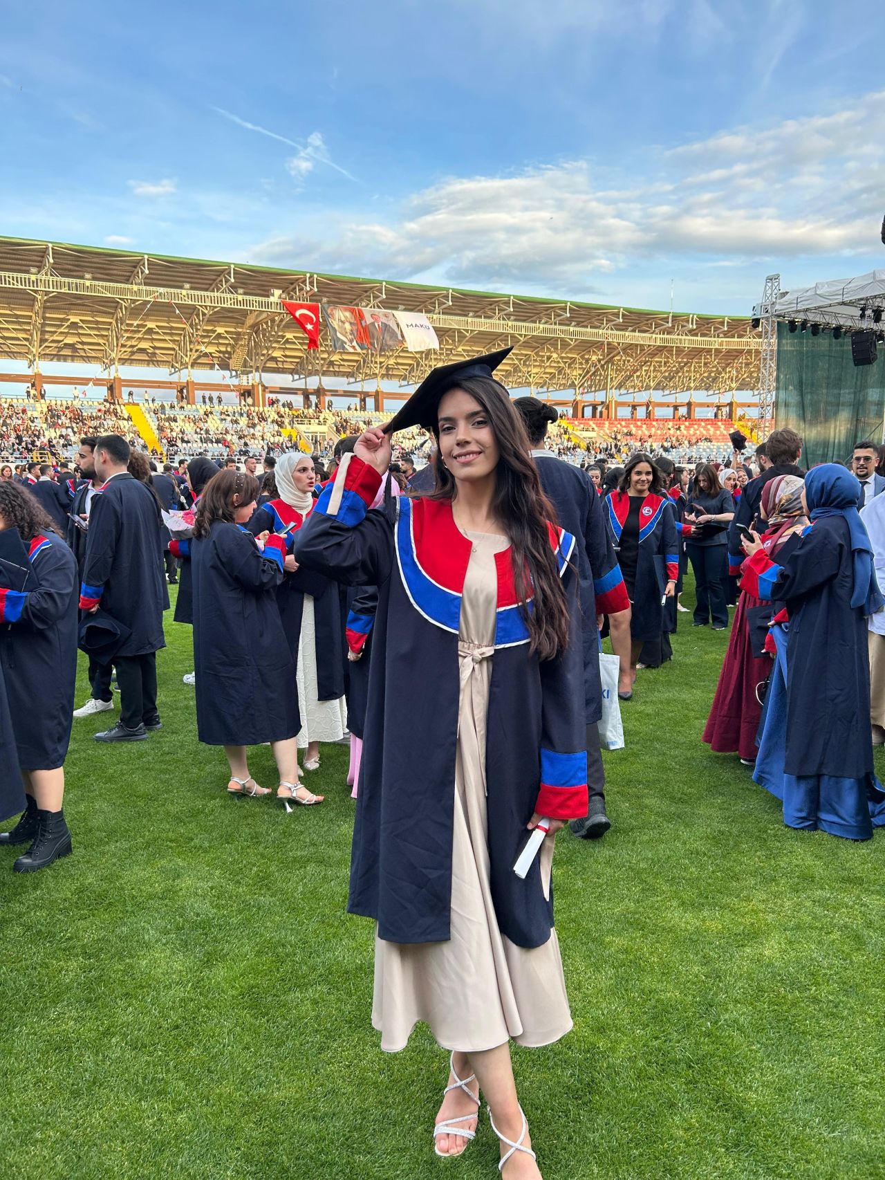 Münüre Ezgi ALTINTAŞ